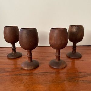 Set of 4 wood shot glass